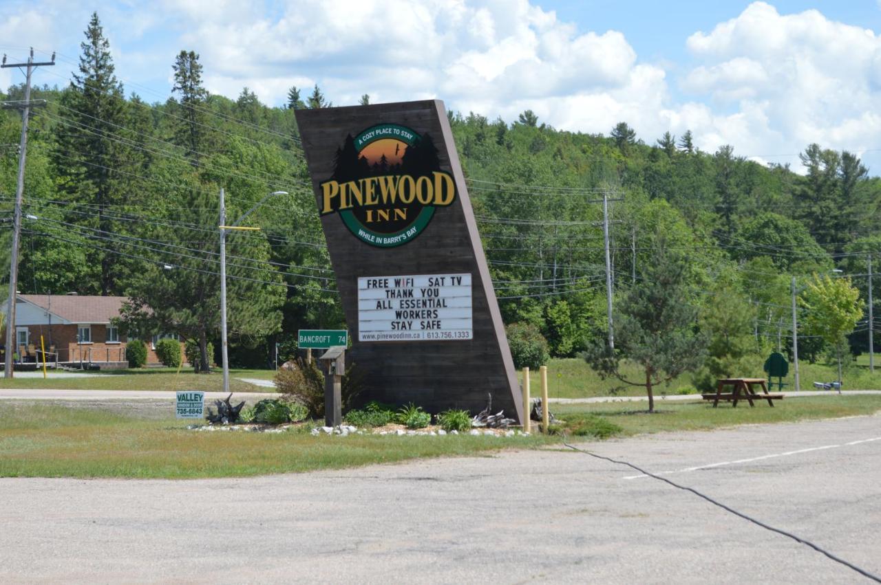 Pinewood Inn Barrys Bay Exterior foto